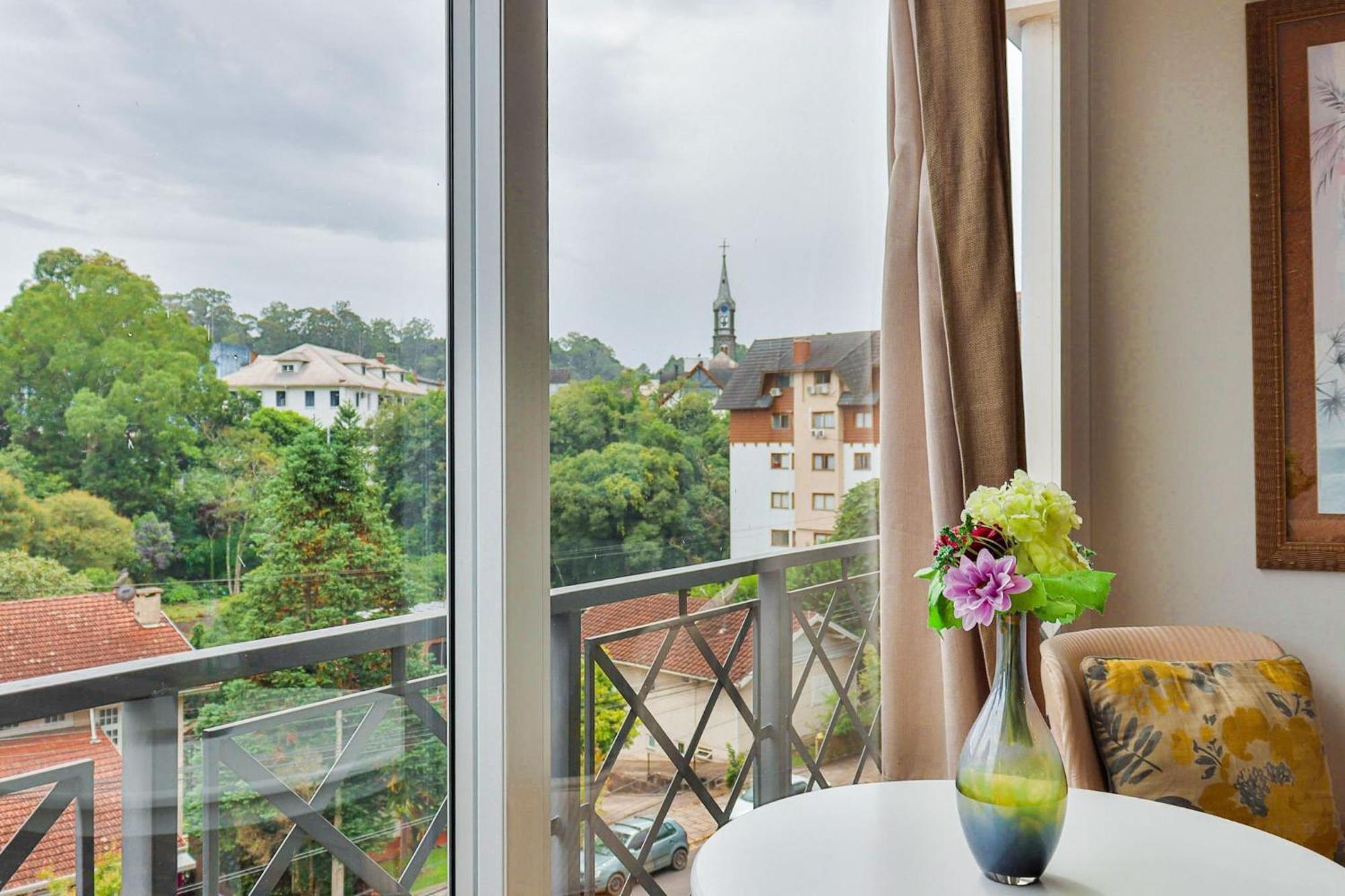 Locar-In Gramado - 200 M Da Rua Coberta Apartman Kültér fotó